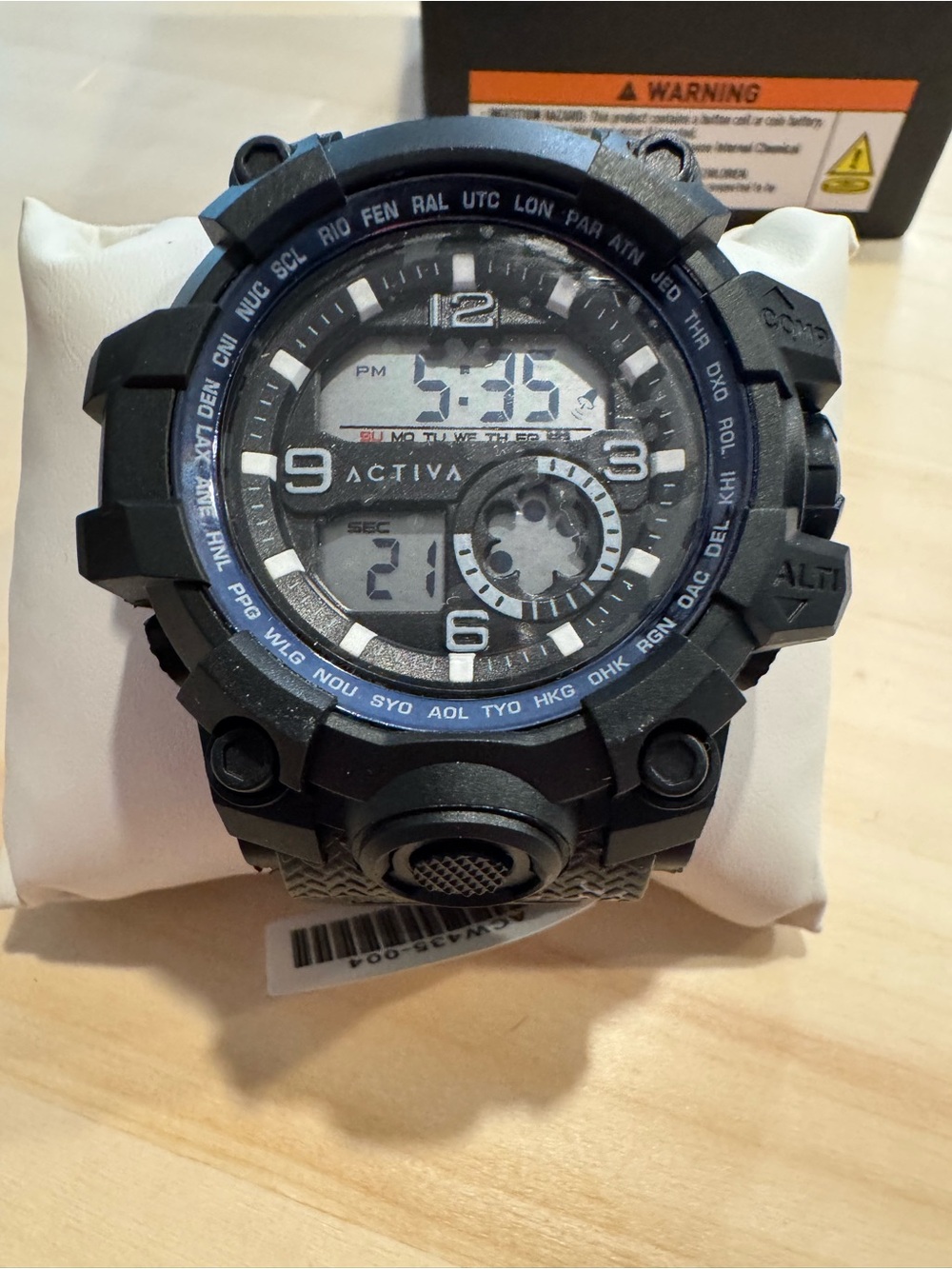 Activa Endurance X Invicta Men’s Digital Watch 54.5mm Green, Brand NEW